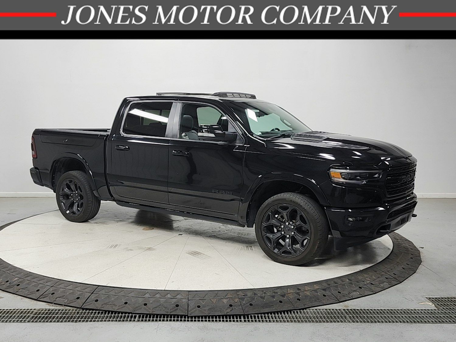 2022 RAM 1500 Limited Crew Cab 4WD