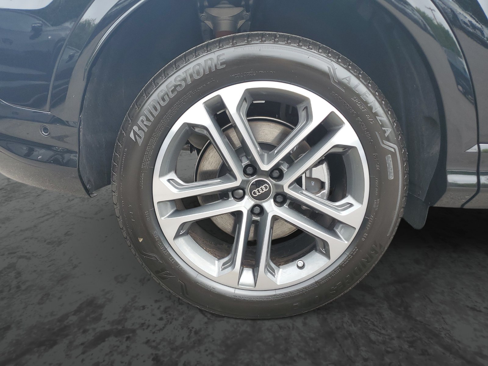 Vehicle photo