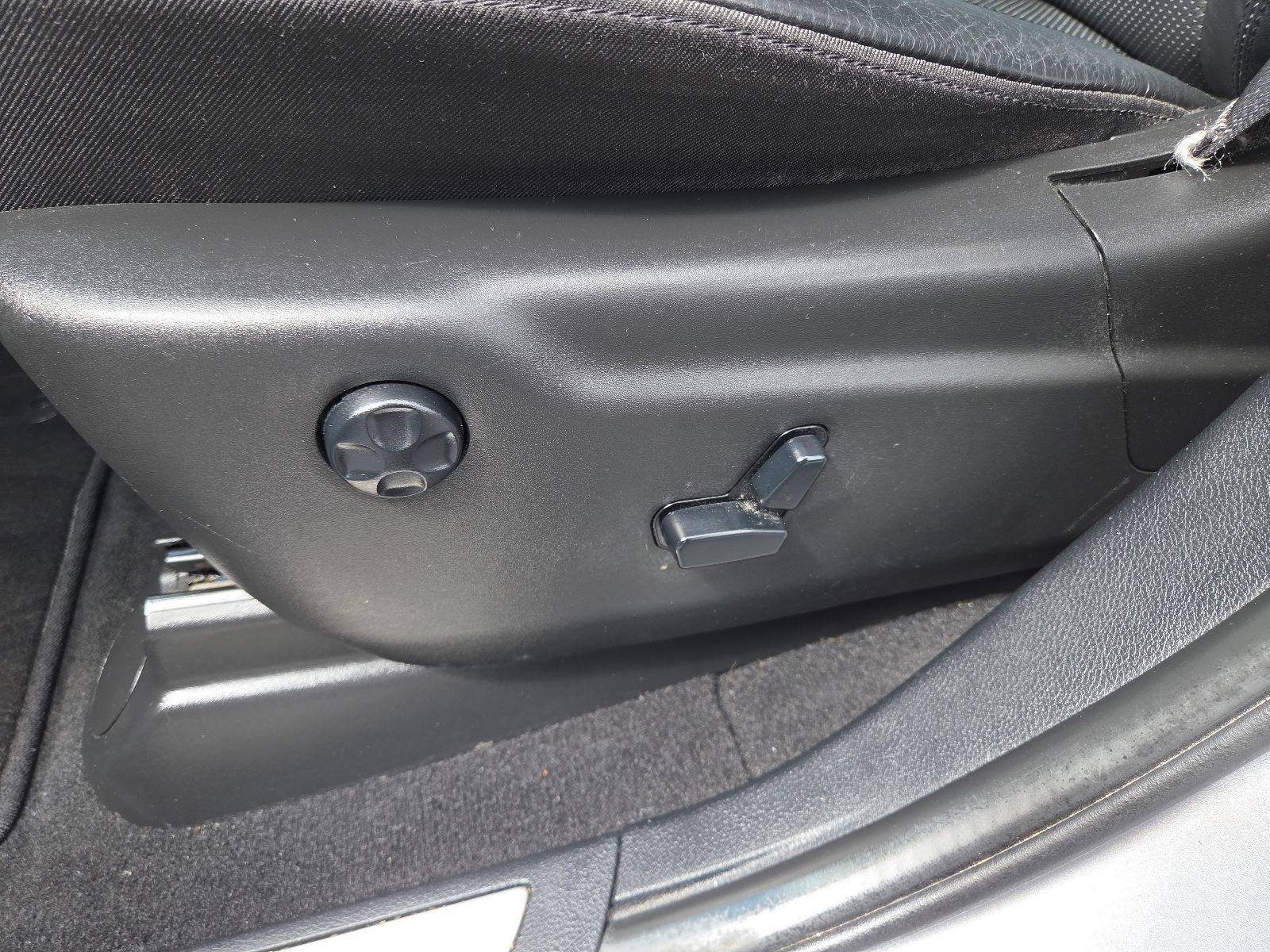used 2020 Jeep Grand Cherokee car, priced at $19,859