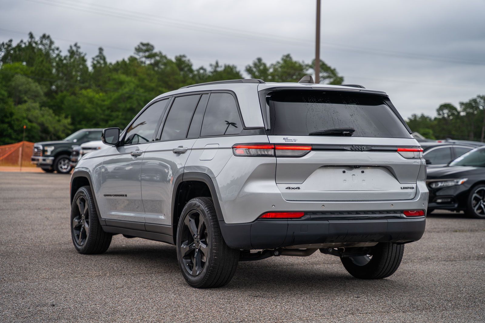 Used 2023 Jeep Grand Cherokee SUV