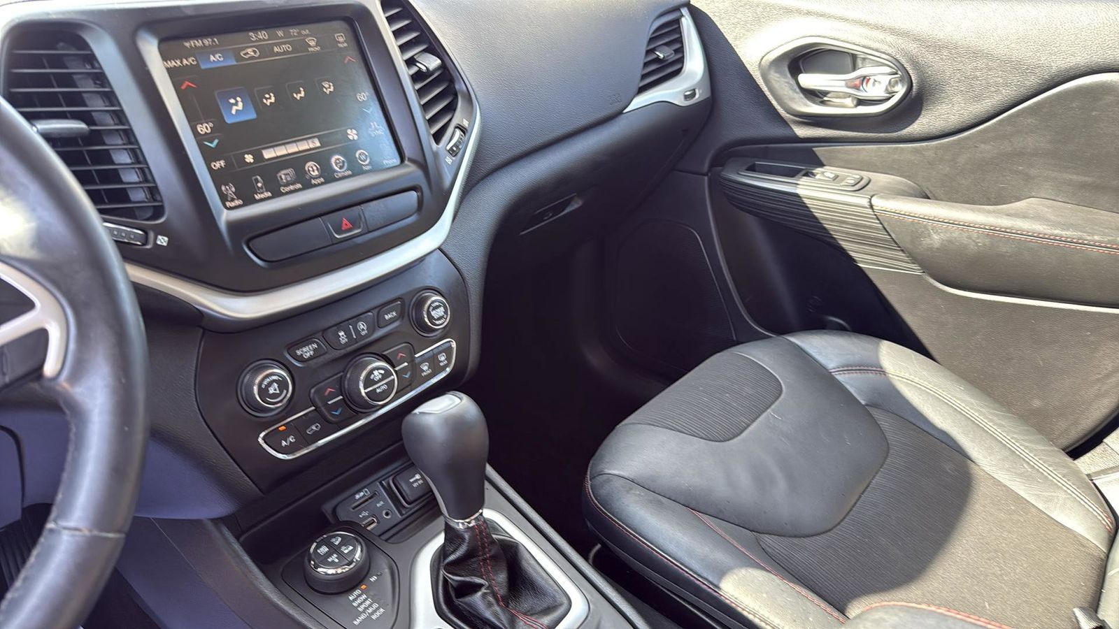 Used Car 2016 Jeep Cherokee  Trailhawk For Sale Under $15,000 In Austin, Texas