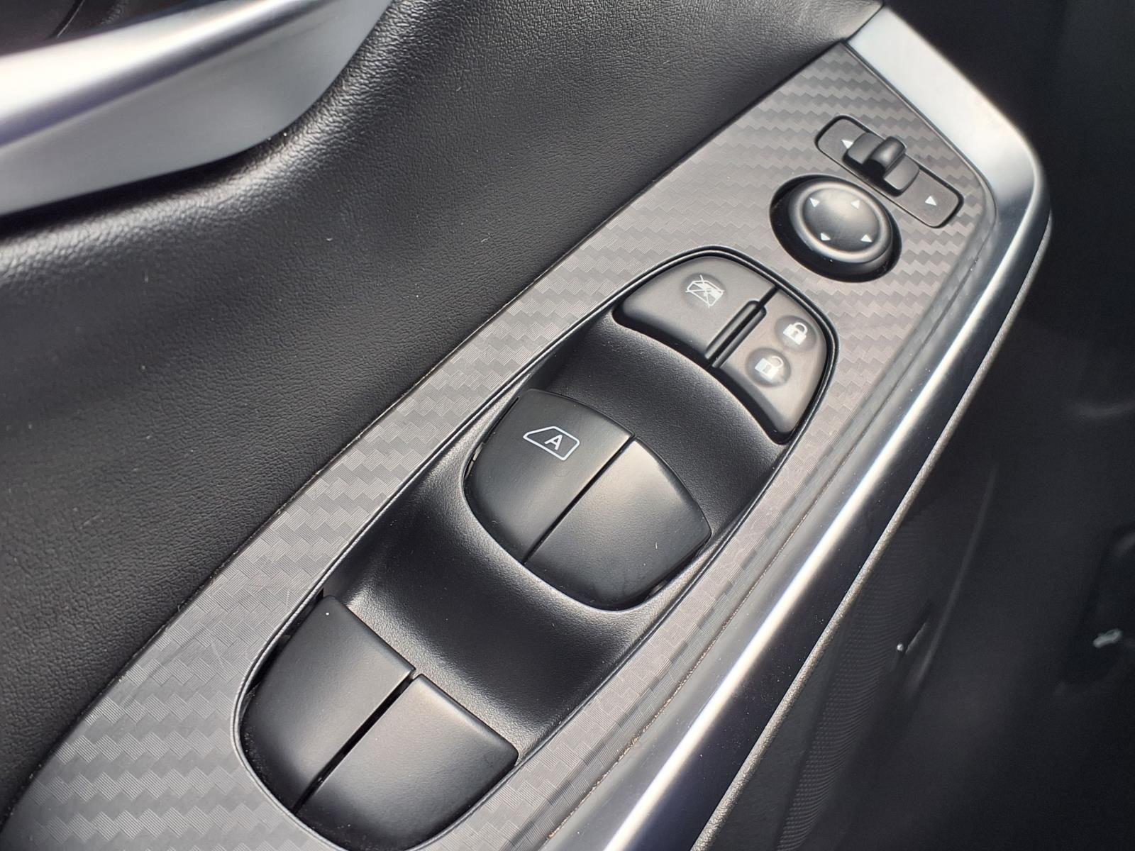 2025 Nissan Sentra SR Gray at Bravo Nissan