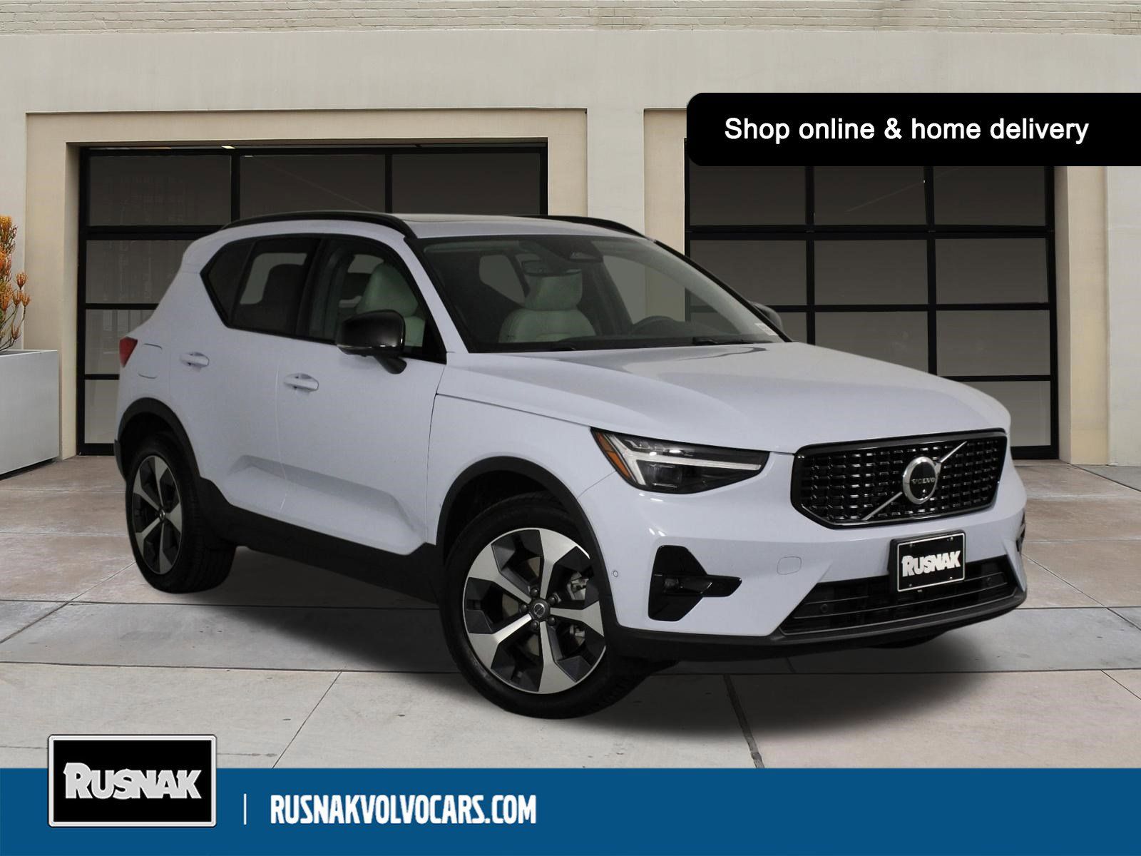 White (Cloud) 2026 Volvo XC40 B5 Plus AWD SUV / Crossover All-Wheel Drive Automatic