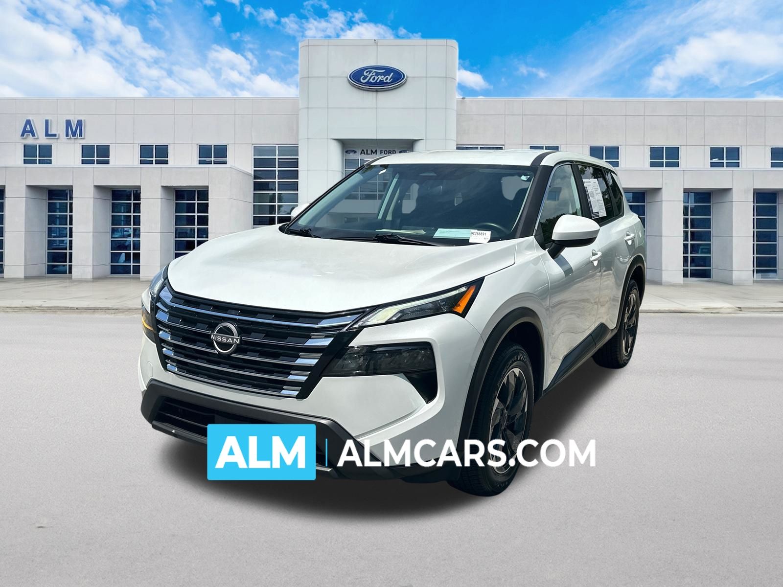 Everest White Pearl 2025 Nissan Rogue SUV / Crossover Front-Wheel Drive Continuously Variable Transmission