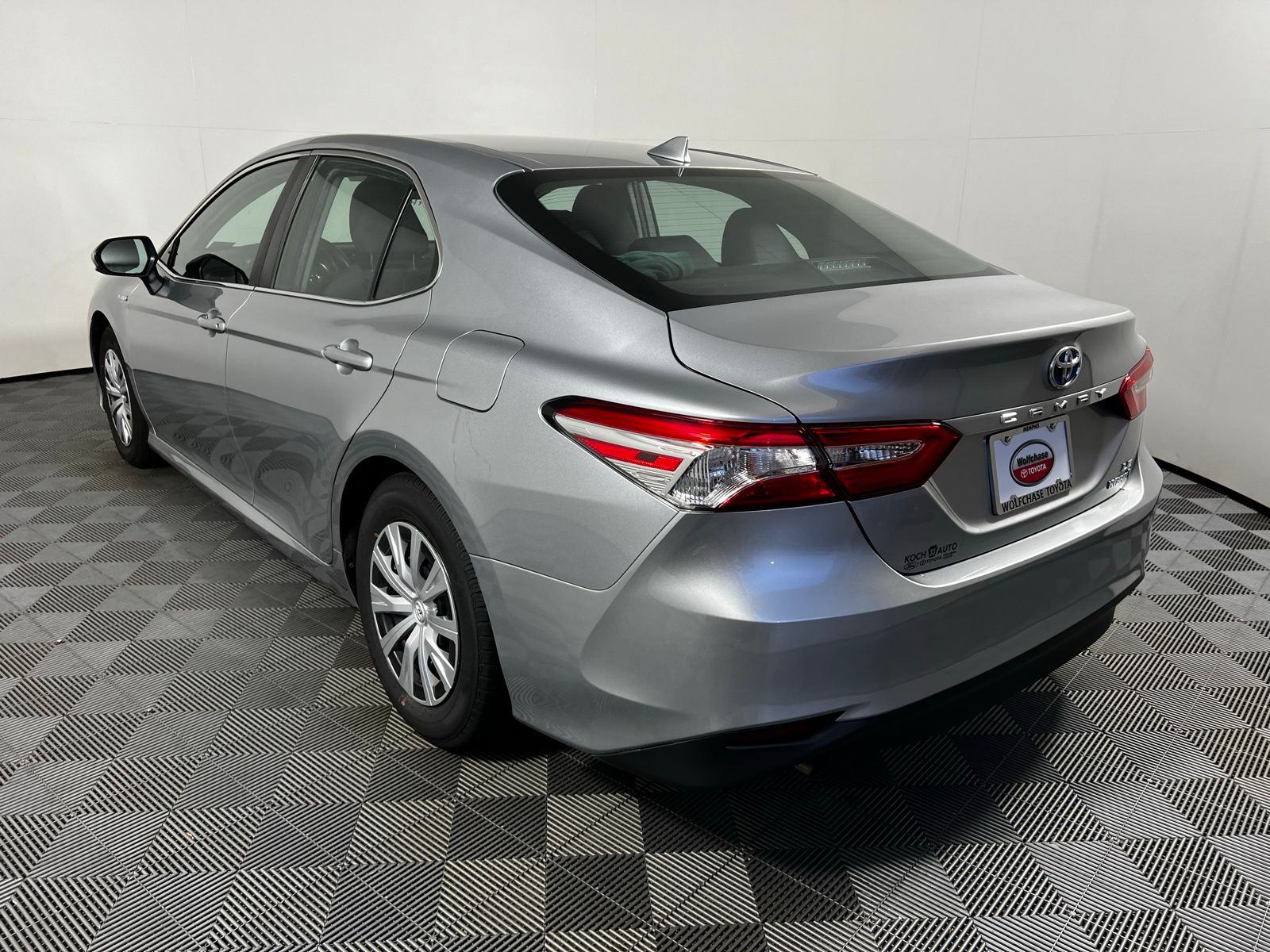 Thumbnail: 2020 Toyota Camry - 7