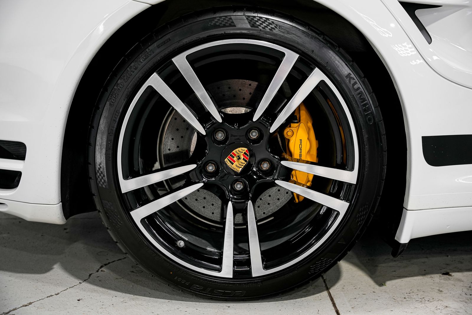 2011 Porsche 911 Turbo S — photo 54