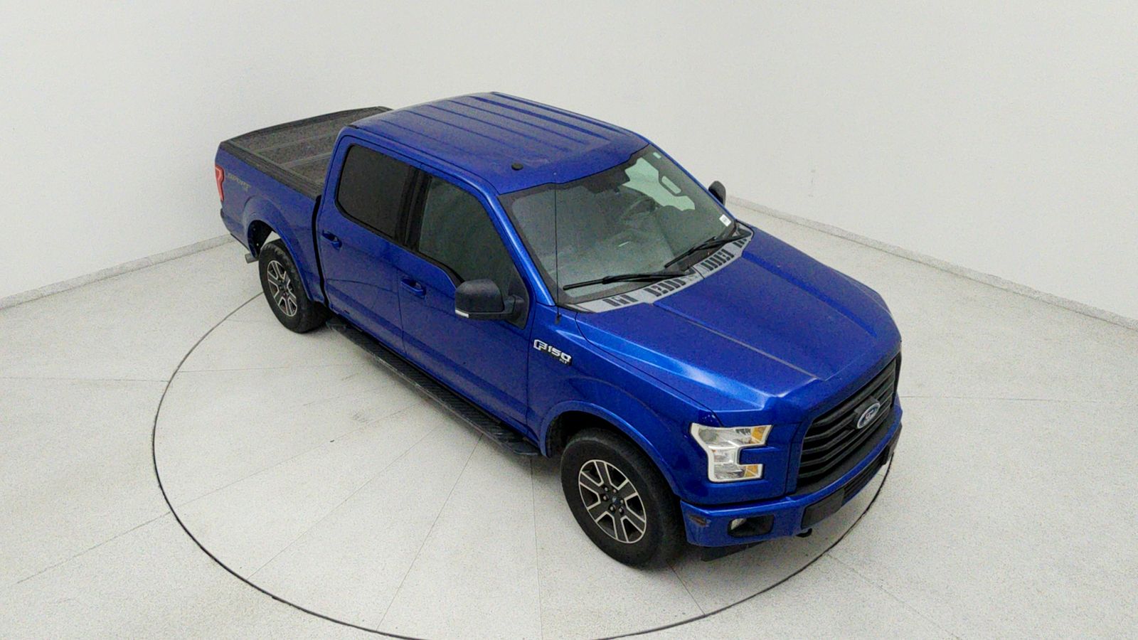 Used 2017 Lightning Blue Ford XLT image 21