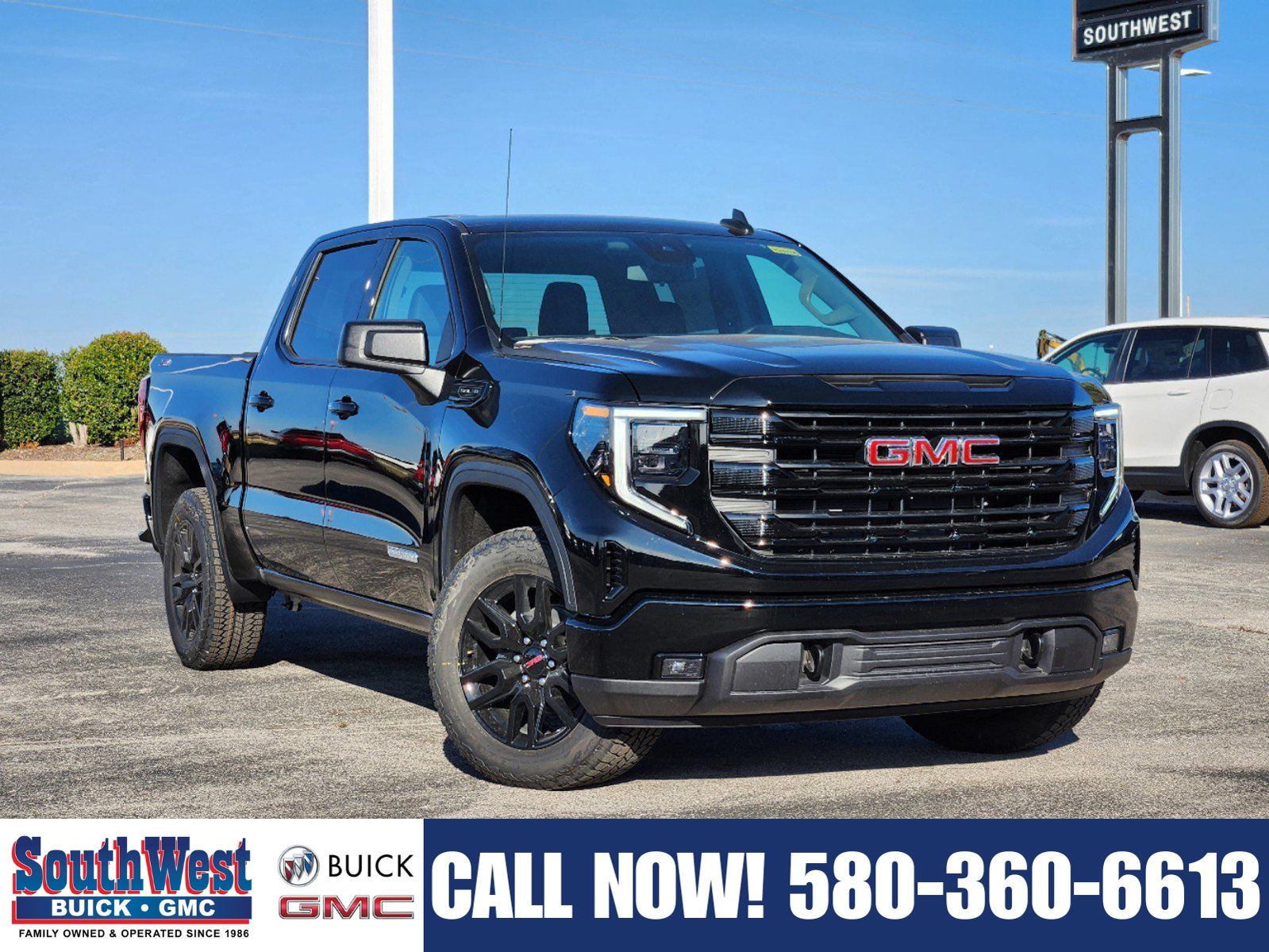 2025 GMC Sierra 1500 Elevation 1