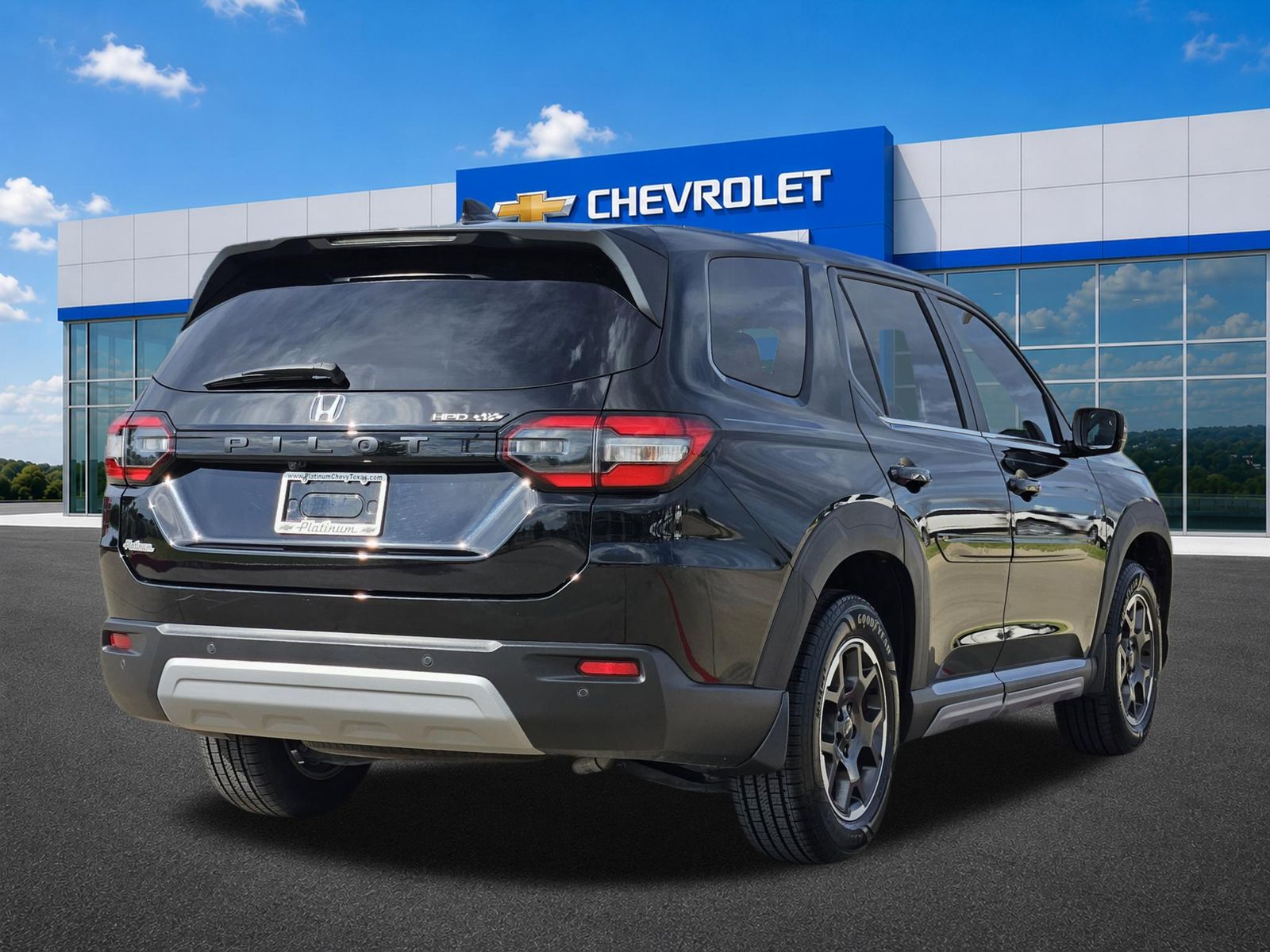View vehicle photo 5