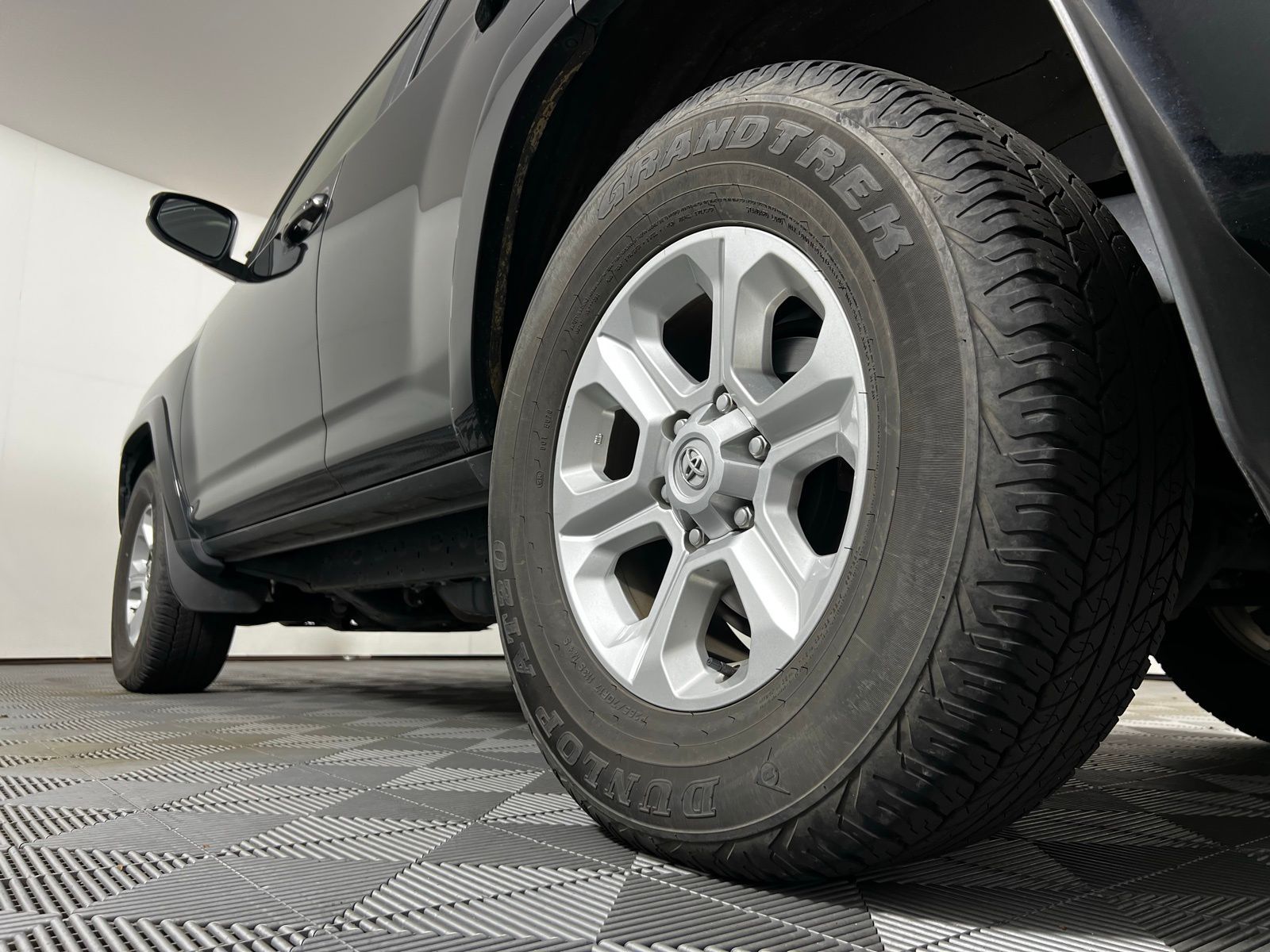 Thumbnail: 2023 Toyota 4Runner - 9