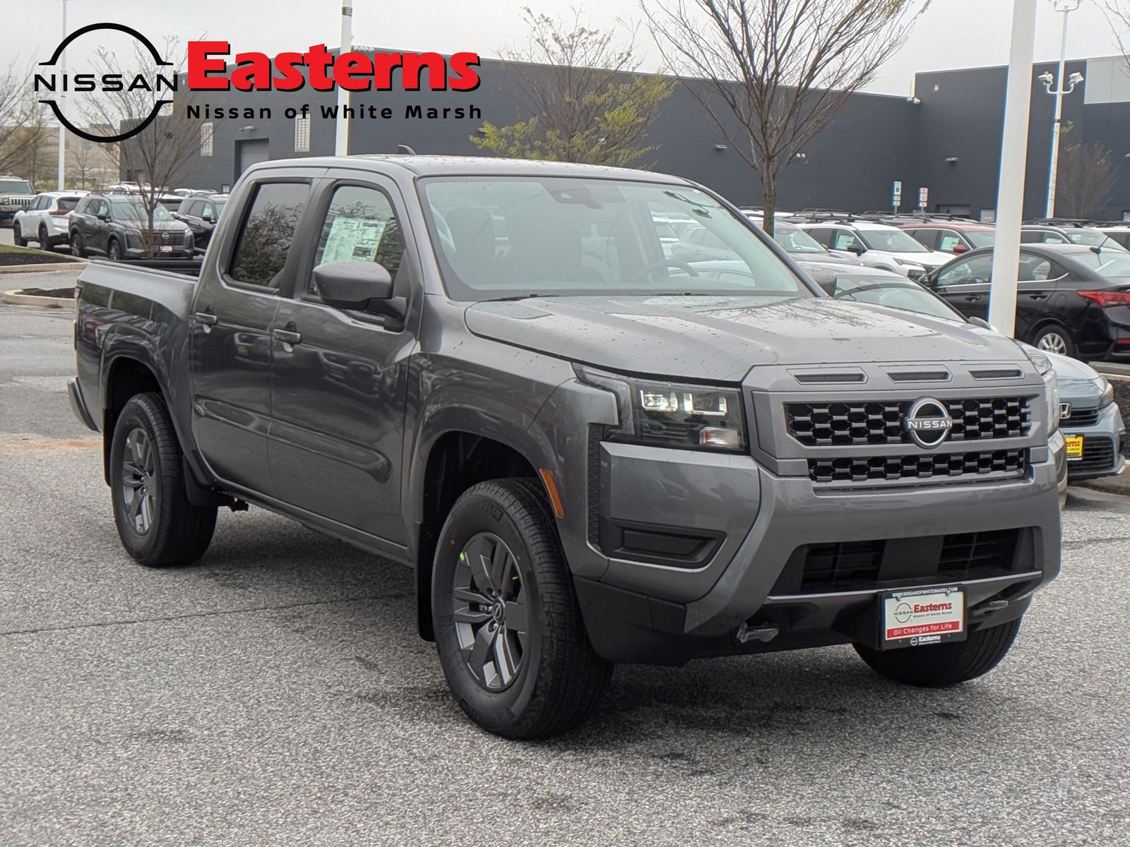 View vehicle photo 4