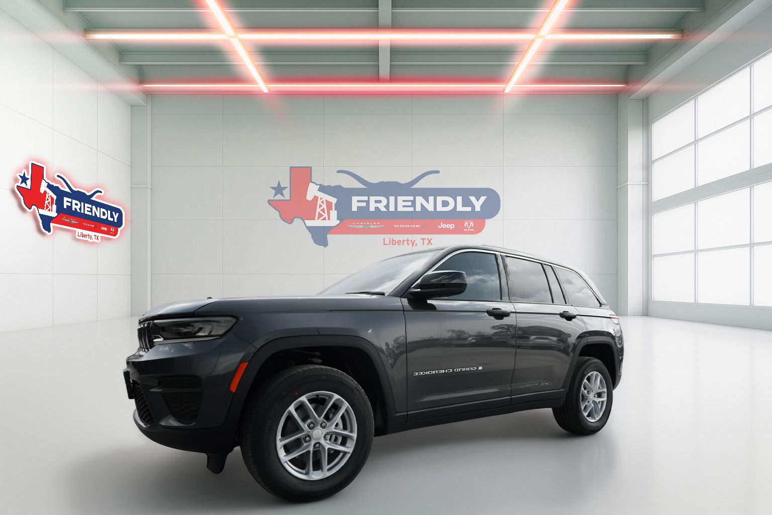Baltic Gray Metallic Clearcoat 2026 Jeep Grand Cherokee SUV / Crossover Four-Wheel Drive 8-Speed Automatic