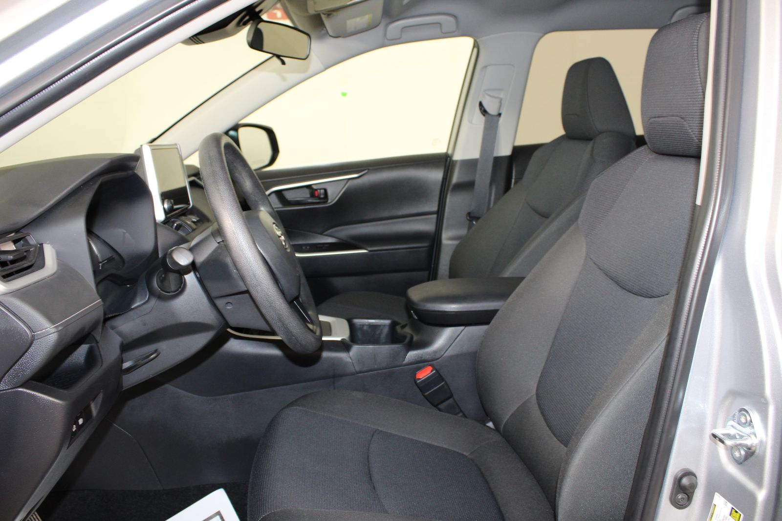 Used 2025 Silver Toyota LE image 9