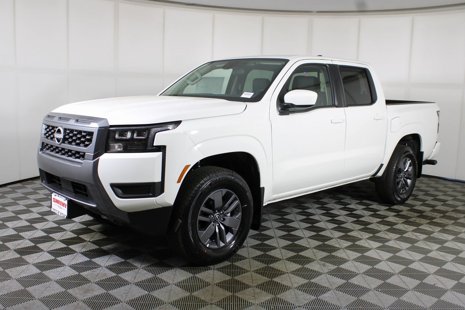 View vehicle photo 3