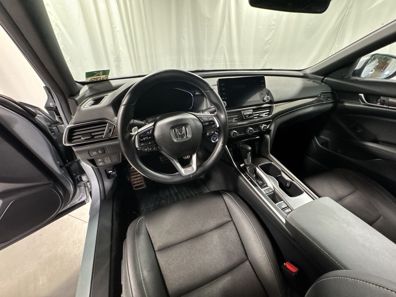 2020 Honda Accord Sport photo 14