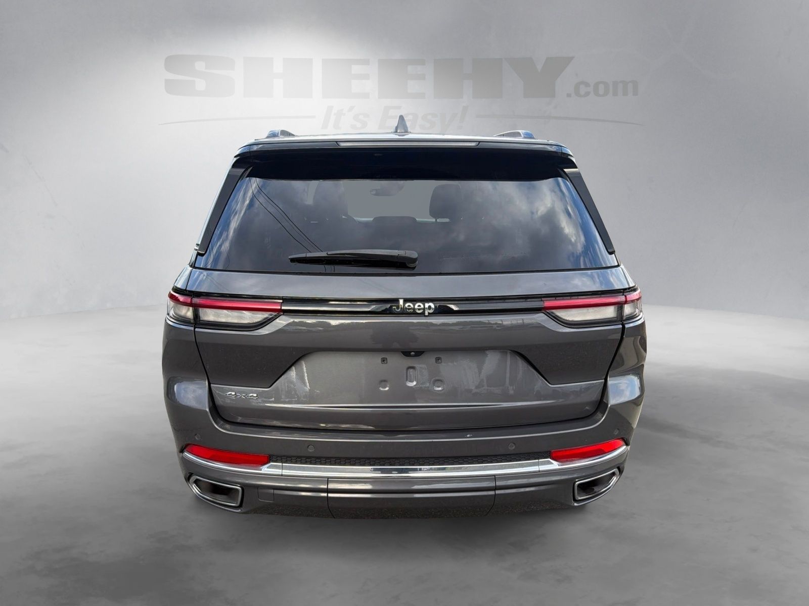 Used 2022 Metallic Jeep Overland image 13