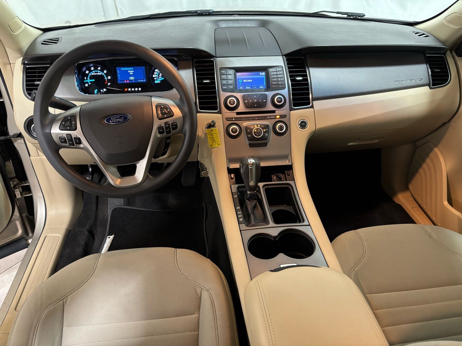 Used Car 2018 Ford Taurus  Se For Sale Under $15,000 In Austin, Texas