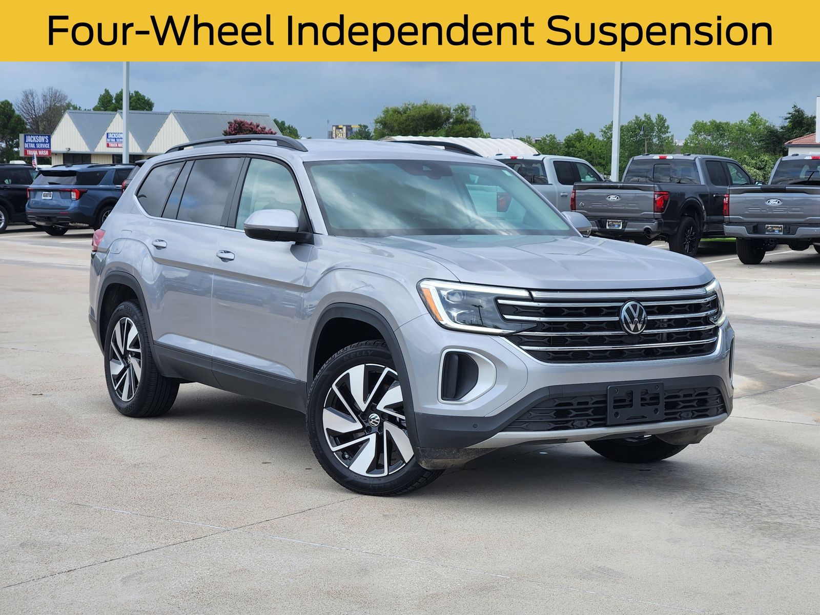Silver 2025 Volkswagen Atlas SUV / Crossover Front-Wheel Drive 8-Speed Automatic