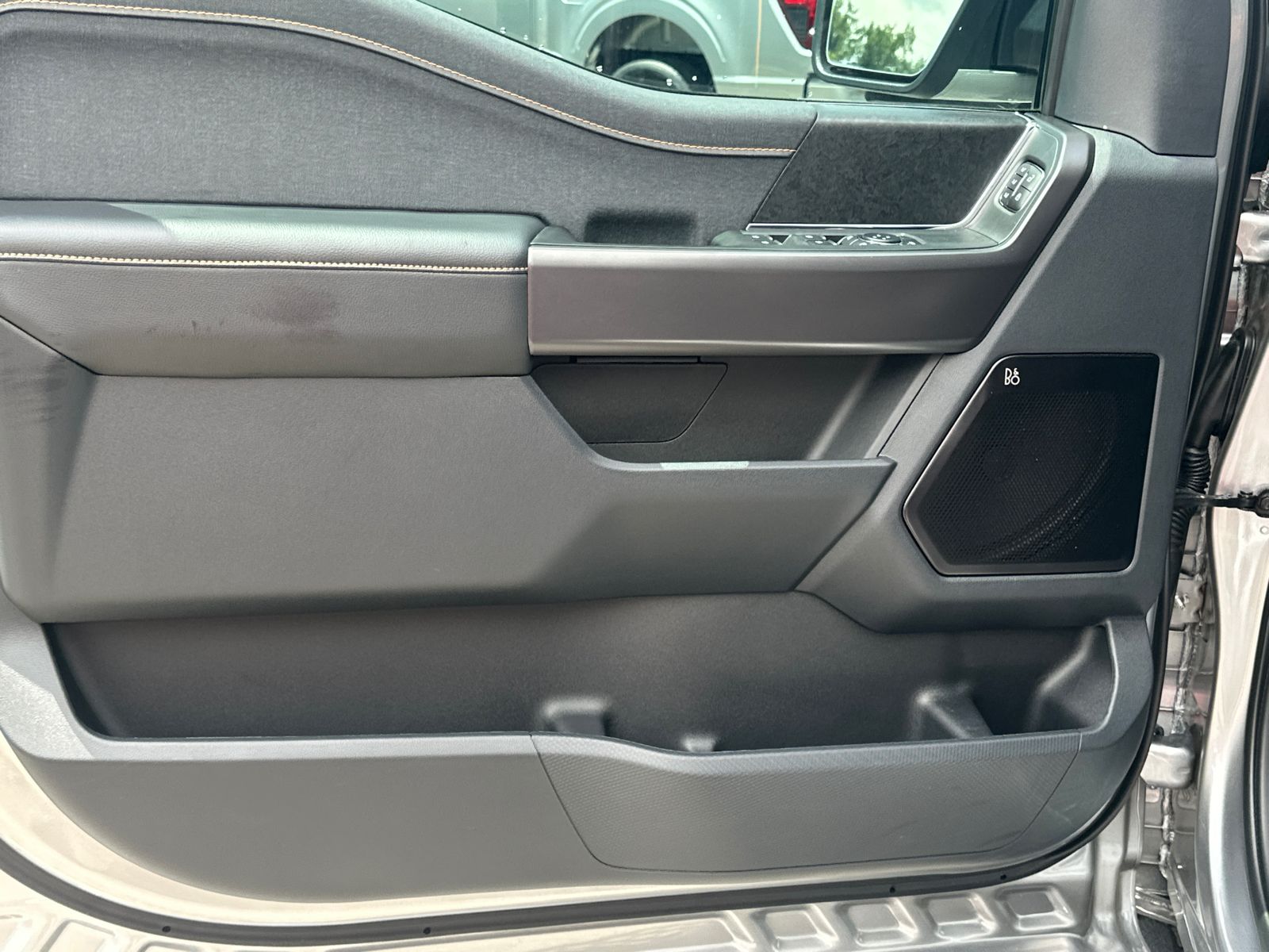 New 2026 Iconic Silver Metallic Ford Tremor® image 11