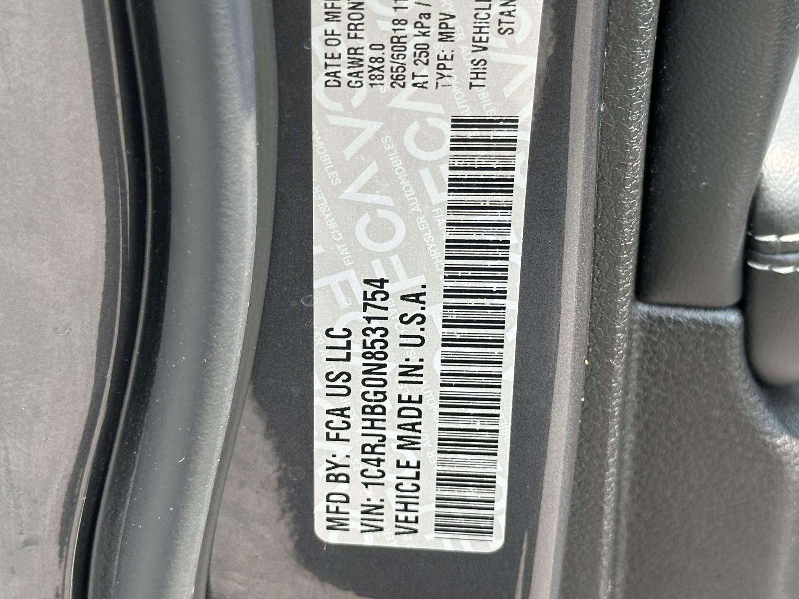 Used 2022 Gray Jeep Limited image 27