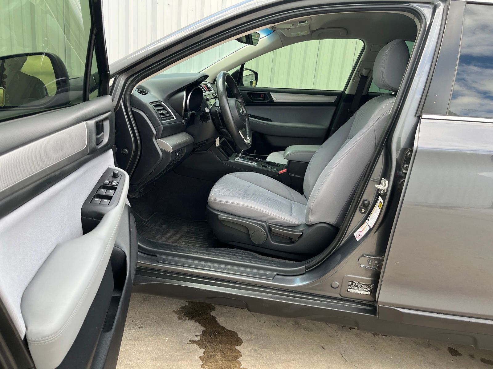 Used Car 2018 Subaru Outback  2.5i For Sale Under $10,000 In Austin, Texas