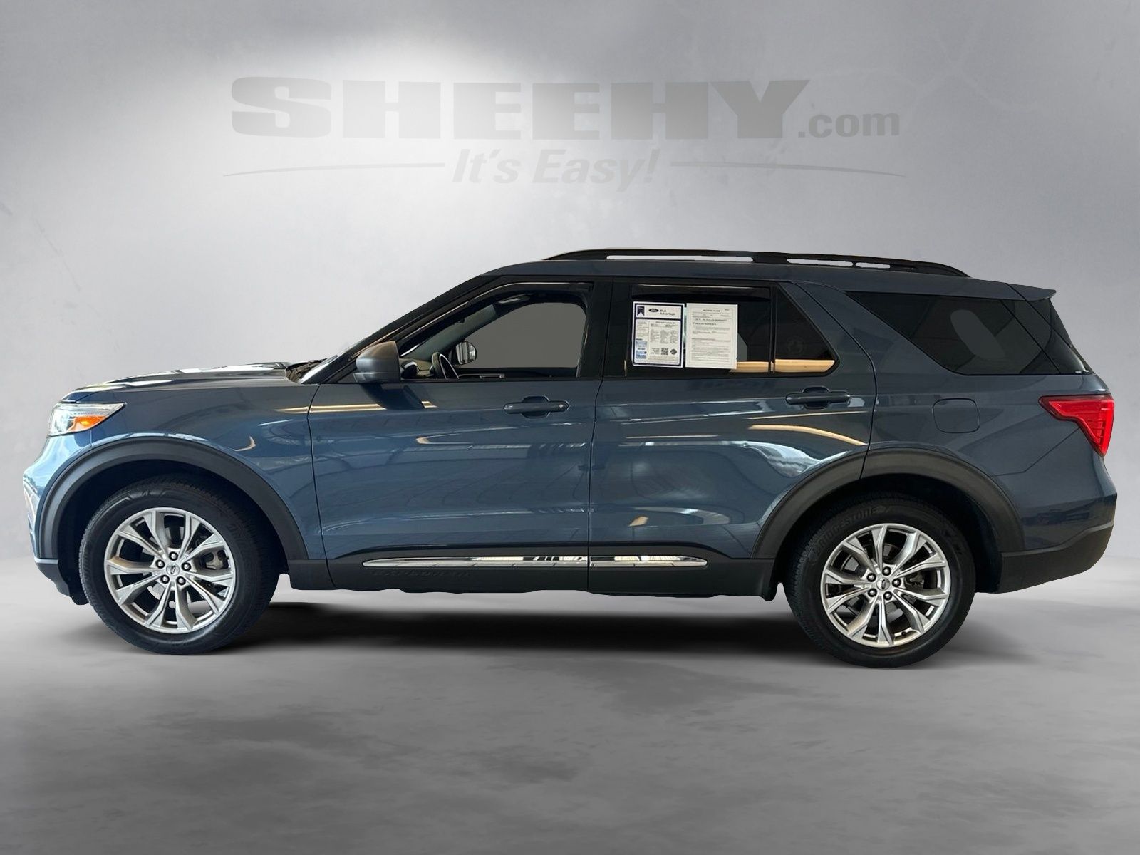 Certified Used 2020 Blue Metallic Ford XLT image 15