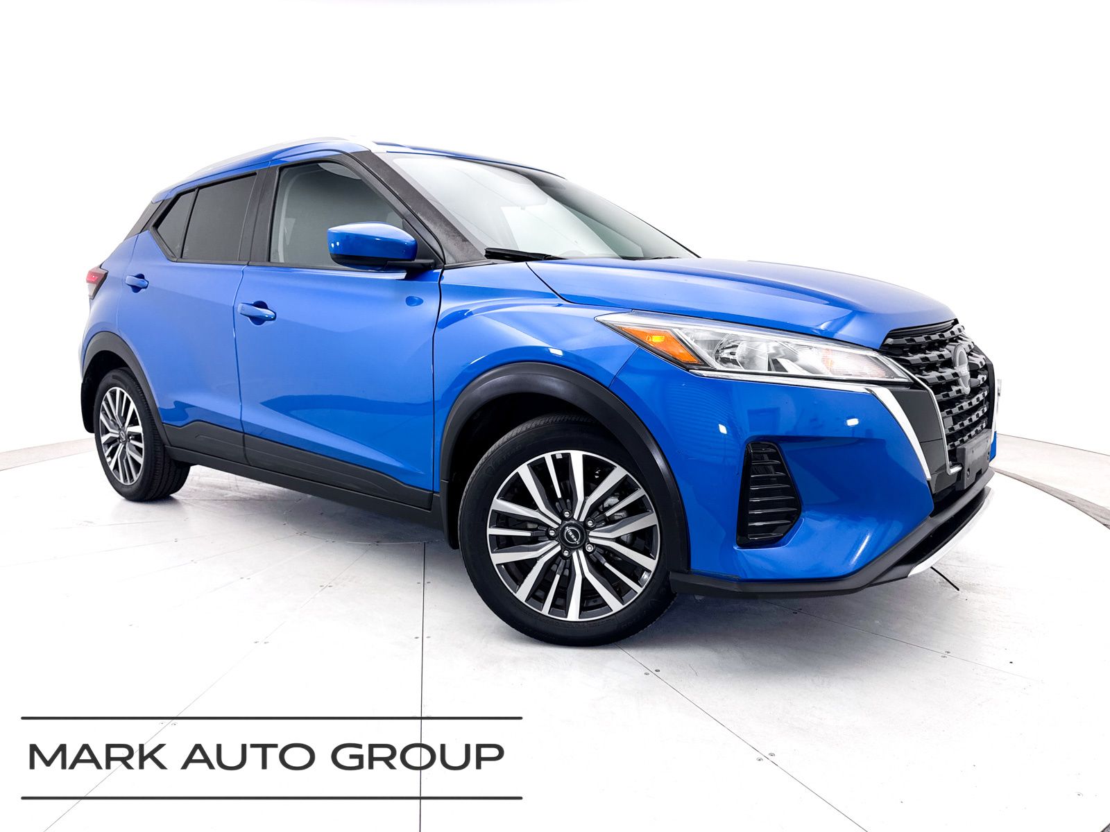 2022 Nissan Kicks SV