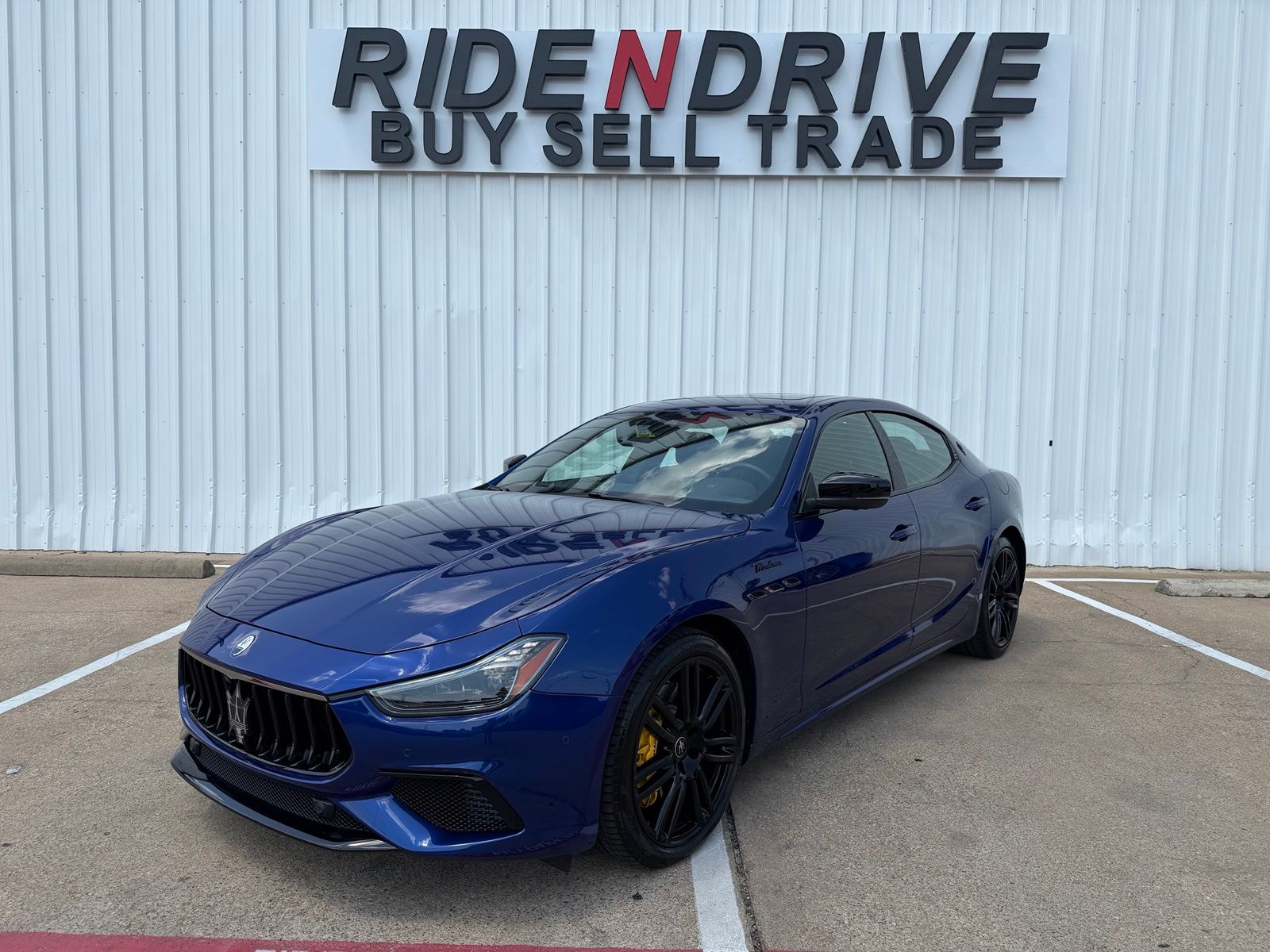 Blu Emozione Metallic 2023 Maserati Ghibli Sedan Rear-Wheel Drive 8-Speed Automatic