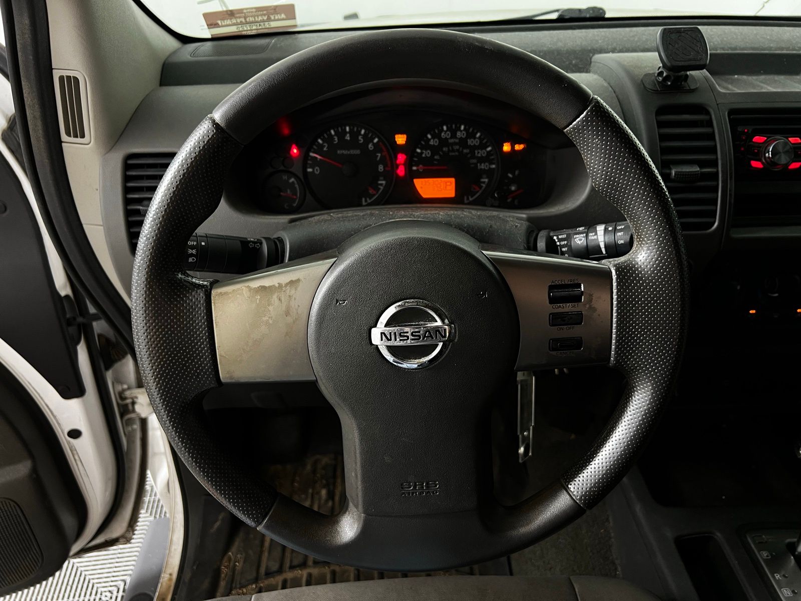 Thumbnail: 2011 Nissan Xterra - 10