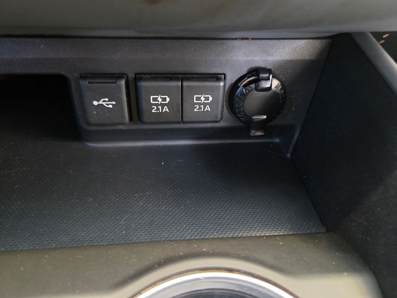 Used 2020 Red Toyota XLE image 40