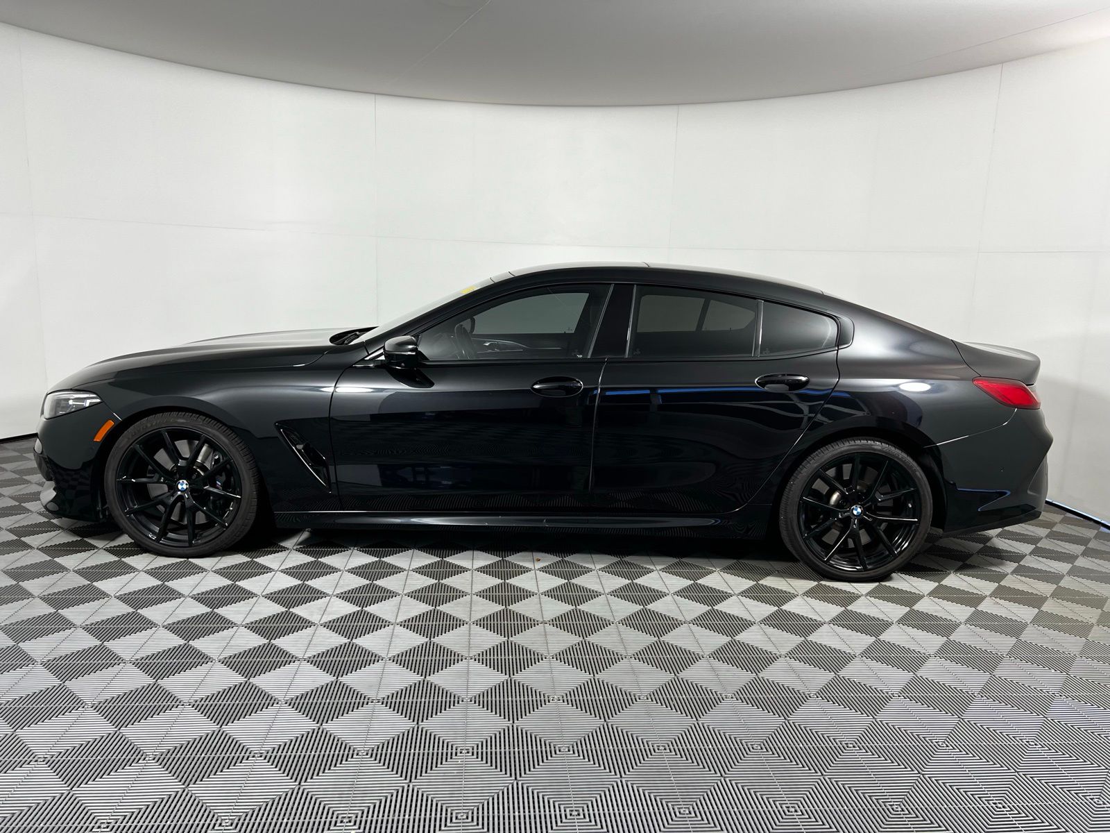 Thumbnail: 2021 BMW 8 Series - 7