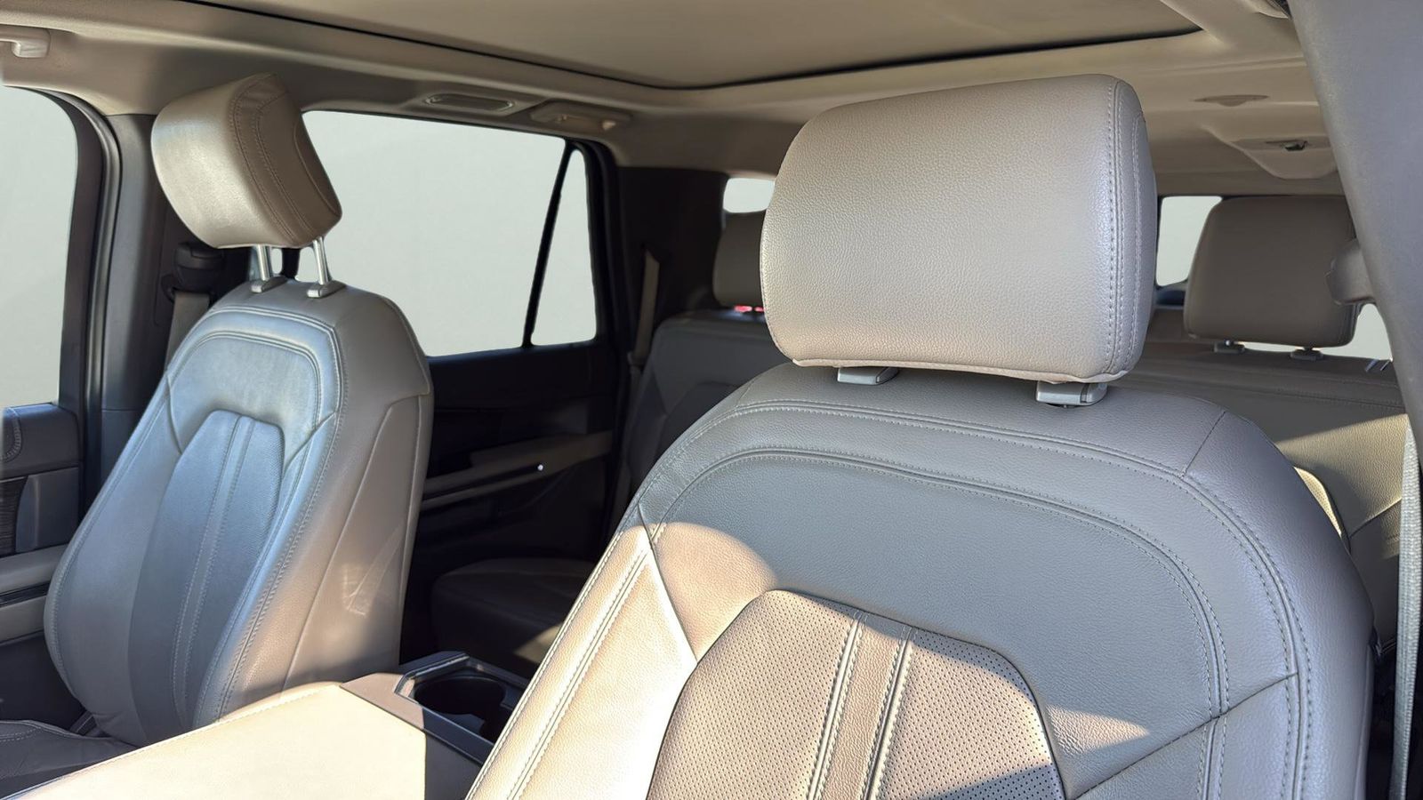 Used Car 2020 Ford Expedition Max  Limited For Sale Under $30,000 In Austin, Texas