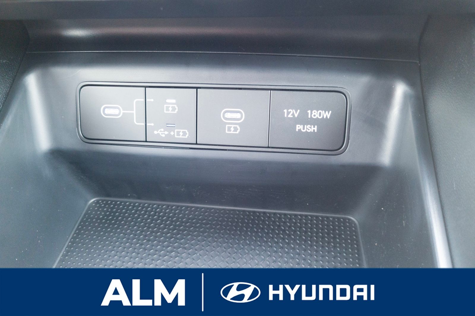 2026 Hyundai Santa Cruz SE photo 15