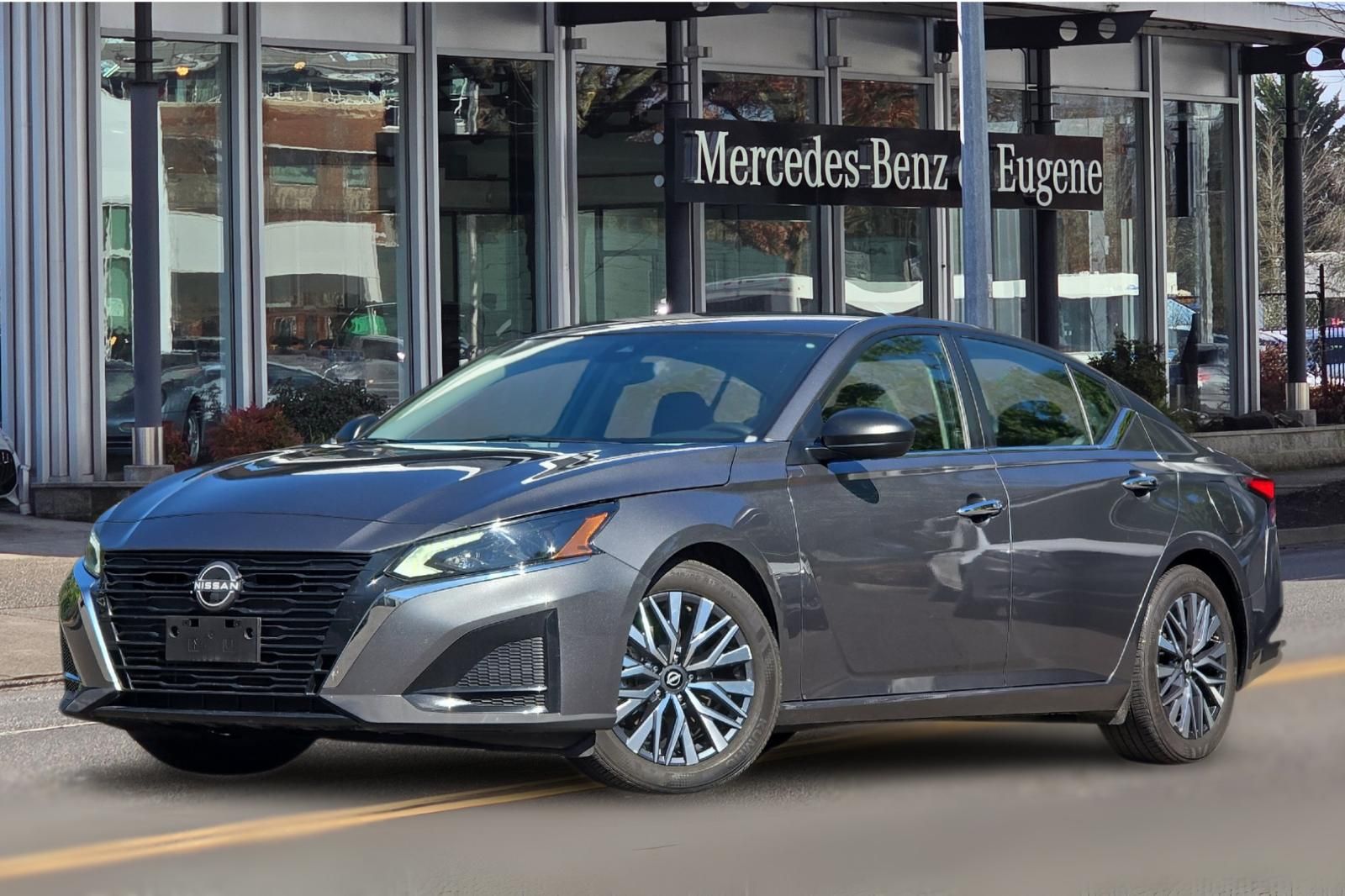 Used 2025 Nissan Altima Sedan