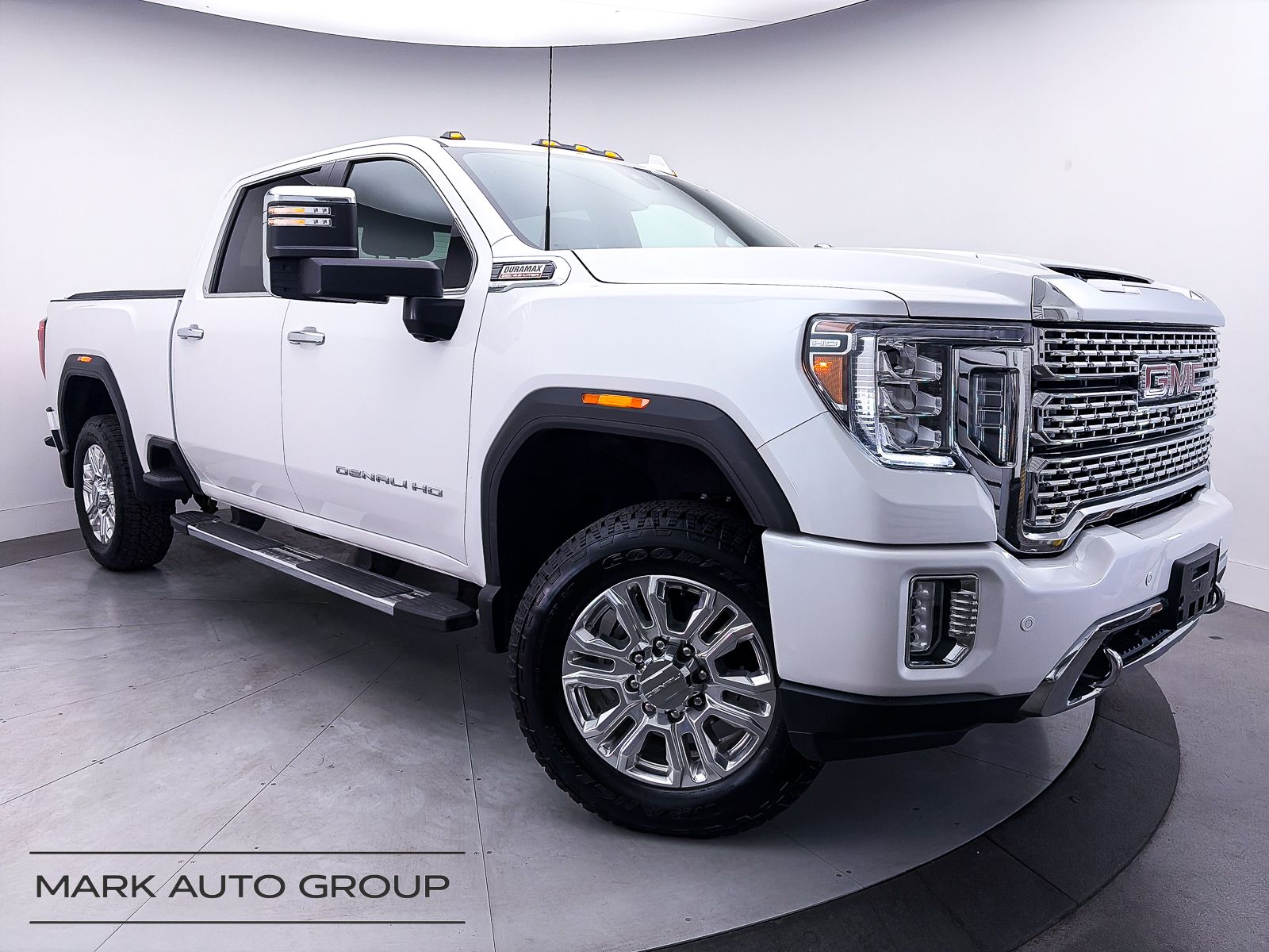 2021 GMC Sierra 4WD Crew Cab Standard Box Denali's photo