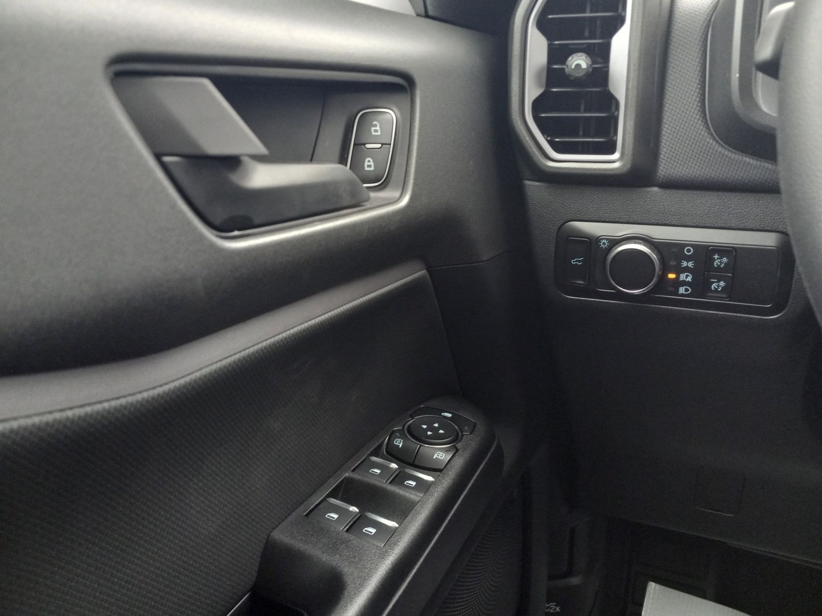 2025 Ford Bronco Sport image 24