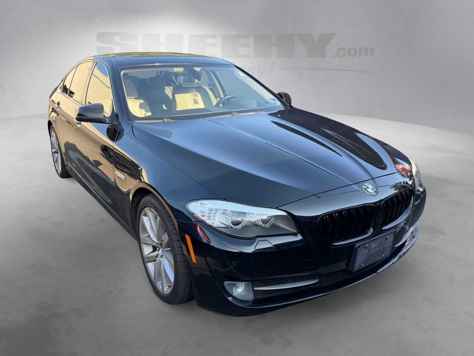 Used 2011 Black BMW 535i image 2