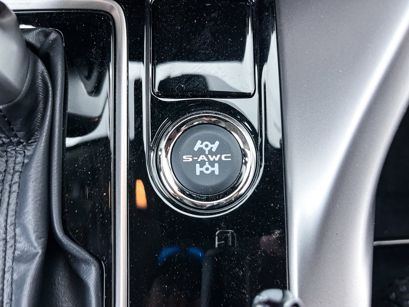 2025 Mitsubishi Eclipse Cross ES - Photo 16