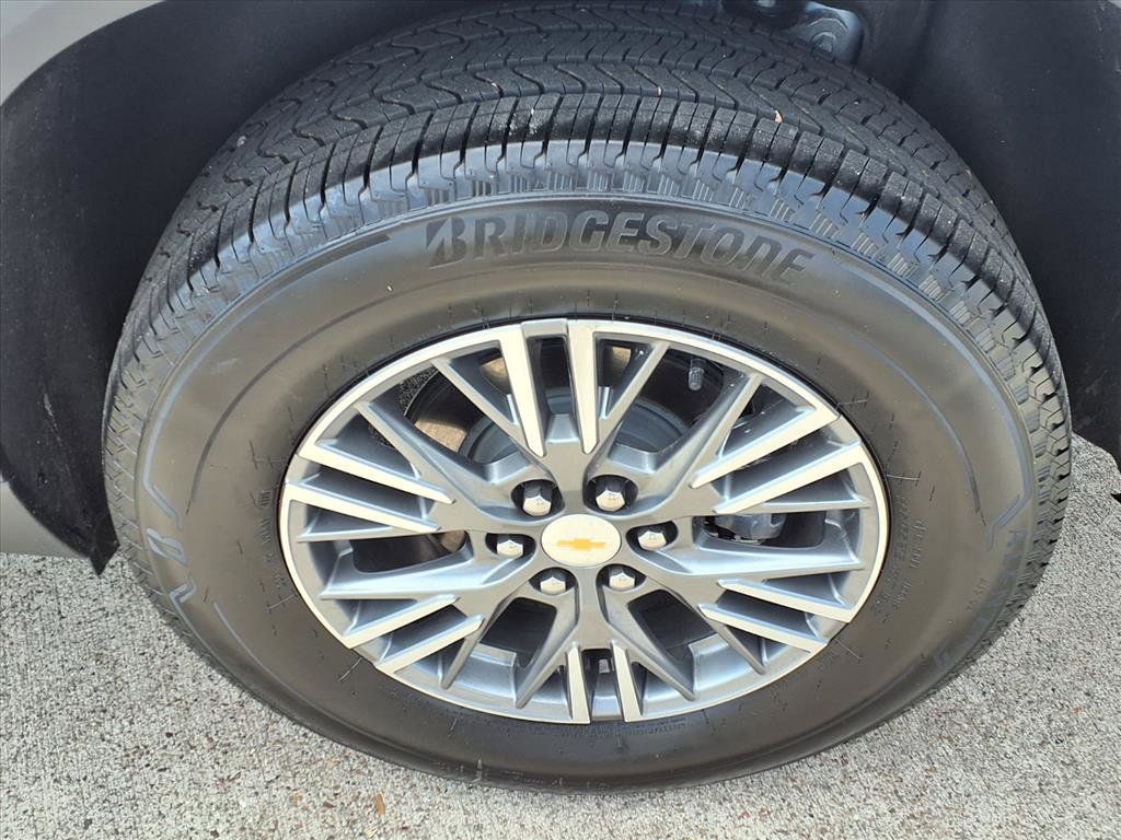 2026 Chevrolet Traverse LT - 9