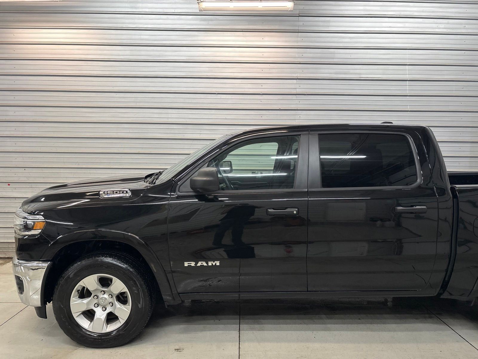 Photo 3 of 2025 Ram 1500 Lone Star
