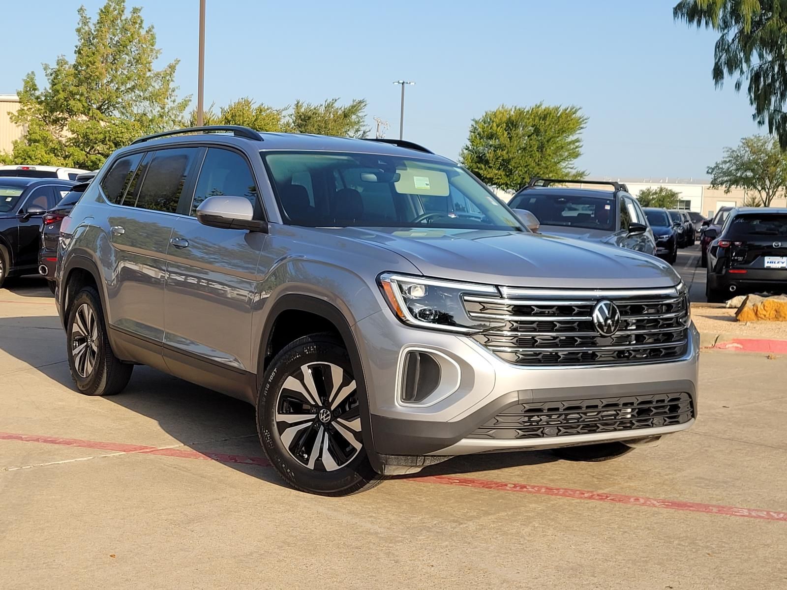Silver 2026 Volkswagen Atlas SUV / Crossover Front-Wheel Drive 8-Speed Automatic