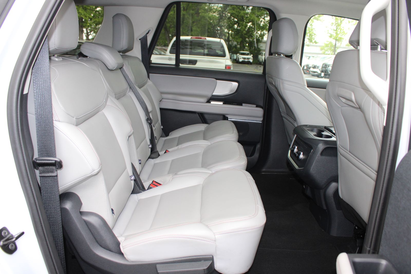 Used 2025 Silver Ford Active image 29