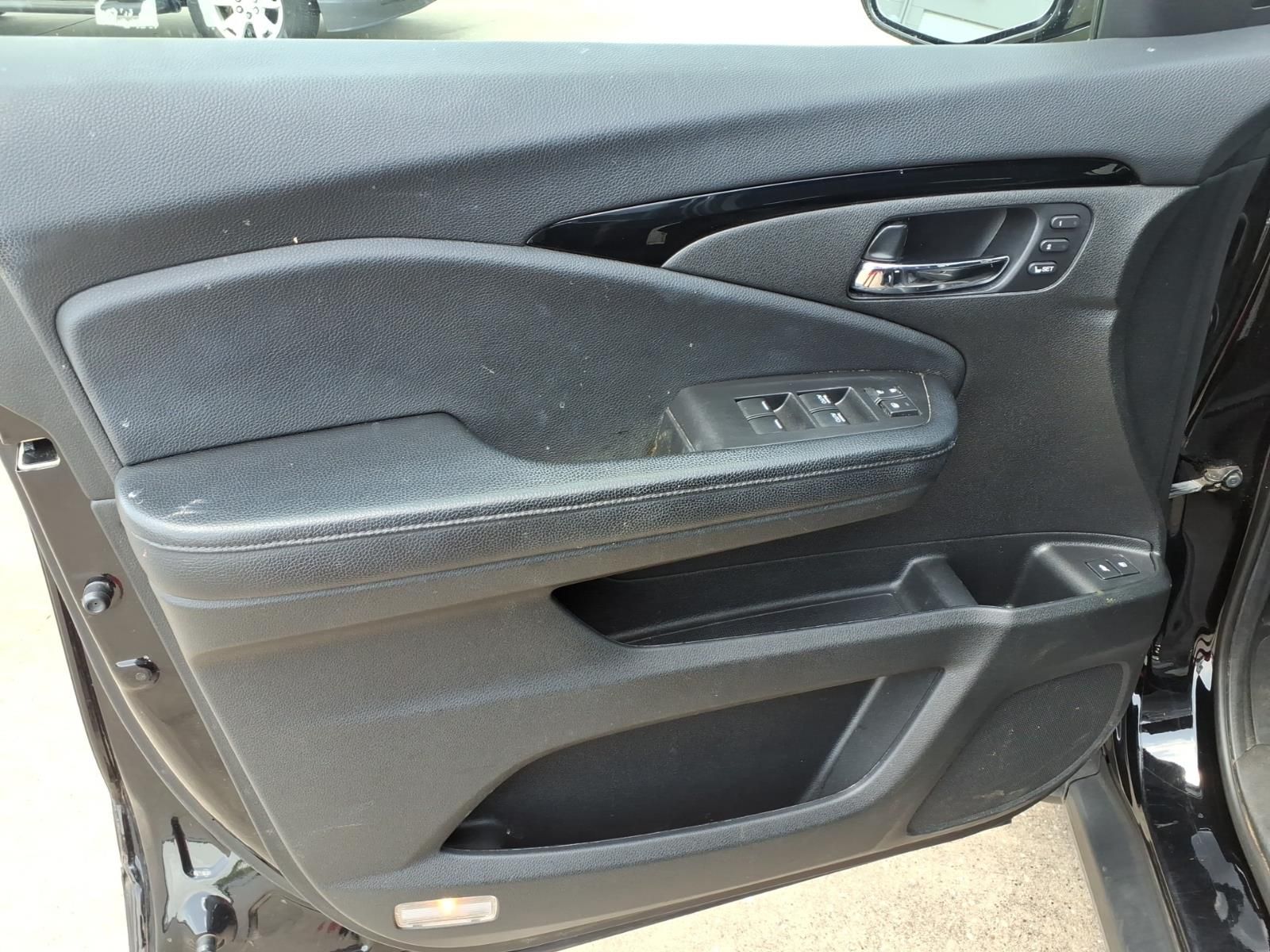 car-gallery-16