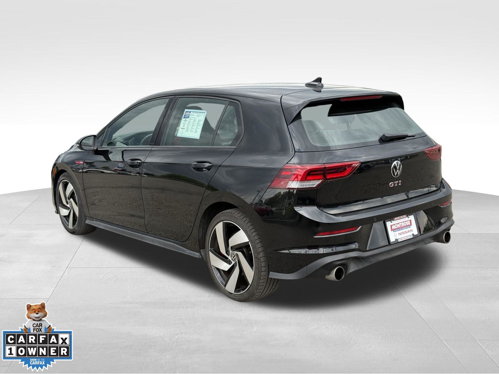 View vehicle photo 5