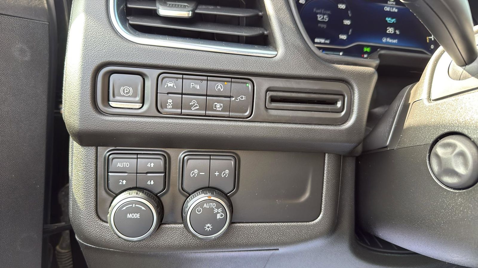 Used Car 2022 Chevrolet Suburban  Z71 For Sale Under $50,000 In Austin, Texas