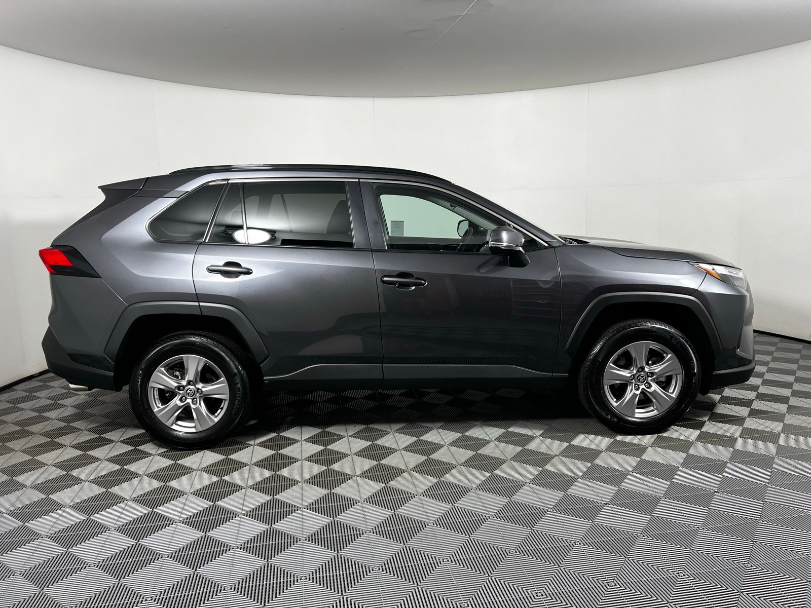 2023 Toyota RAV4 XLE 4