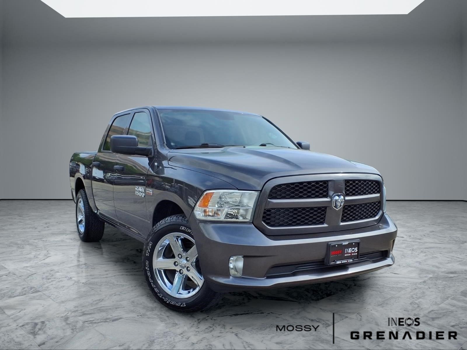 2018 RAM 1500 Express Crew Cab 4WD