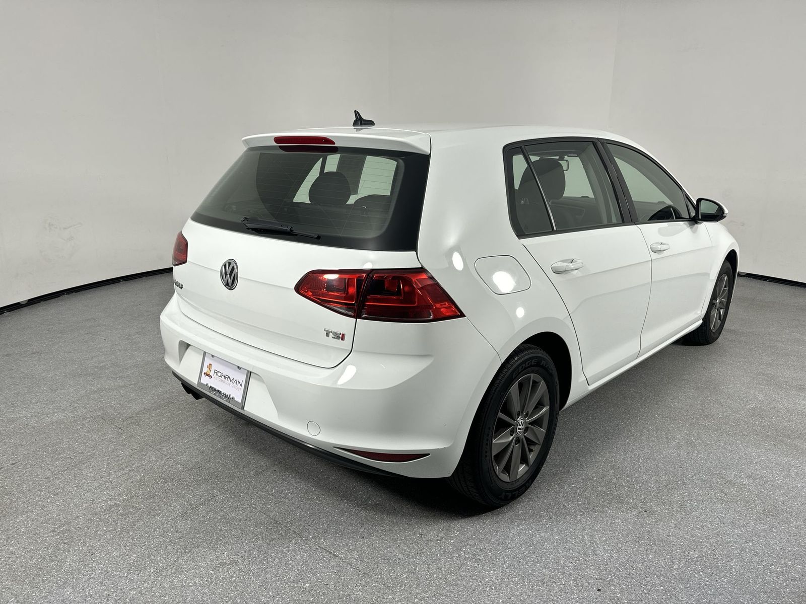 2016 Volkswagen Golf TSI S 4-Door 4