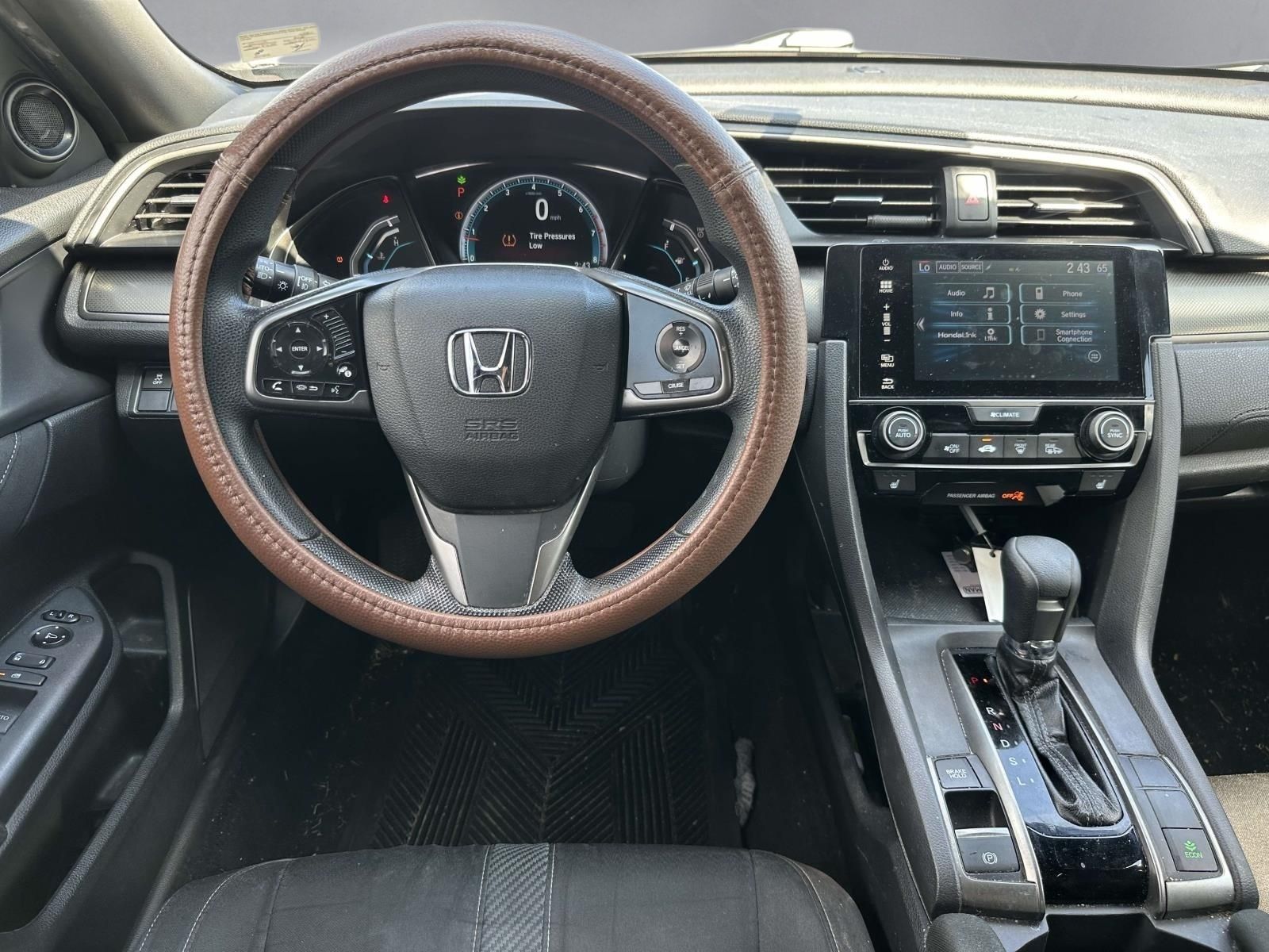 Used 2018  Honda EX image 3