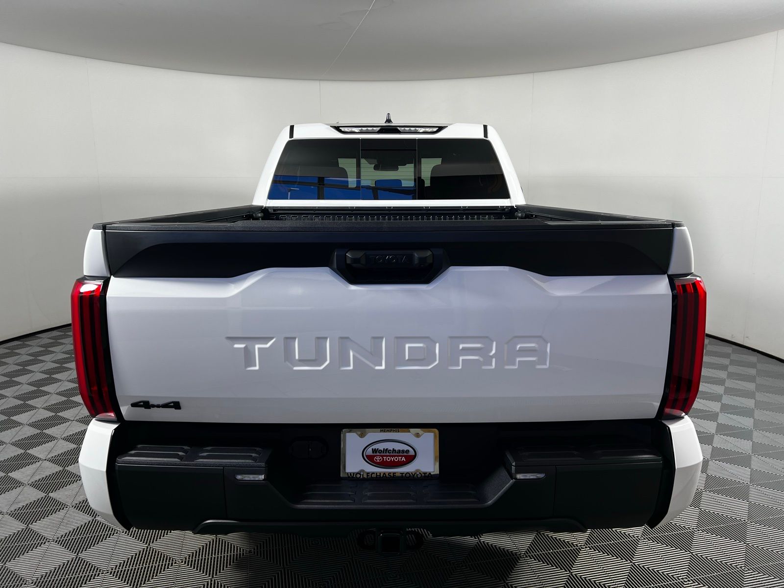 2025 Toyota Tundra SR 6
